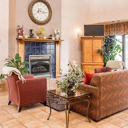 Econo Lodge نيوبورت المظهر الخارجي الصورة