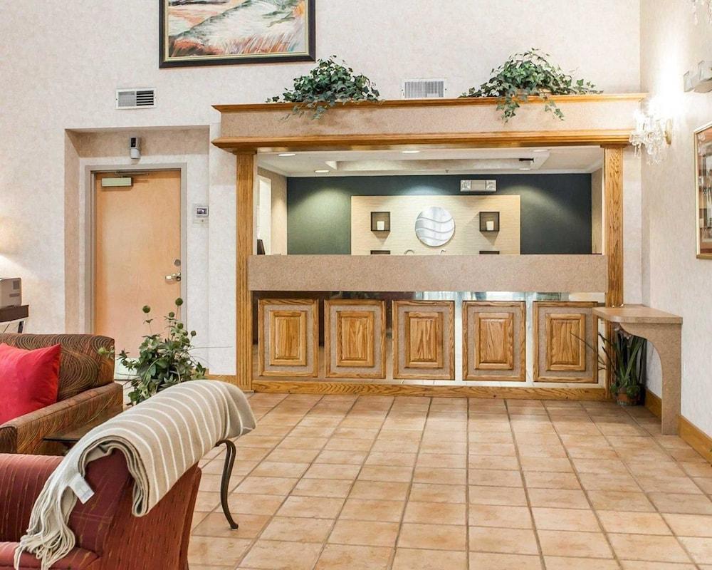 Econo Lodge نيوبورت المظهر الخارجي الصورة